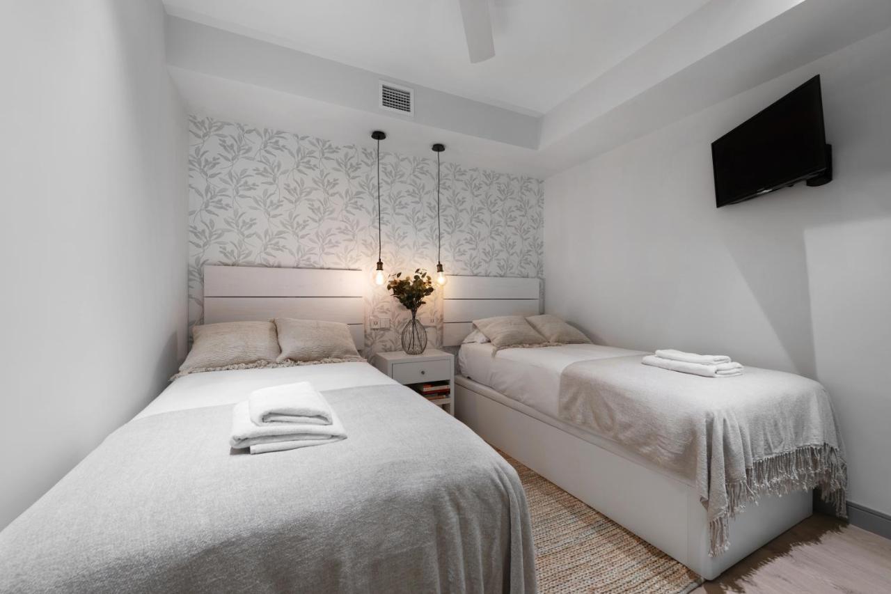 2 Bedrooms 1 Bathroom Furnished - Justicia - Executive Style - Mintystay مدريد المظهر الخارجي الصورة
