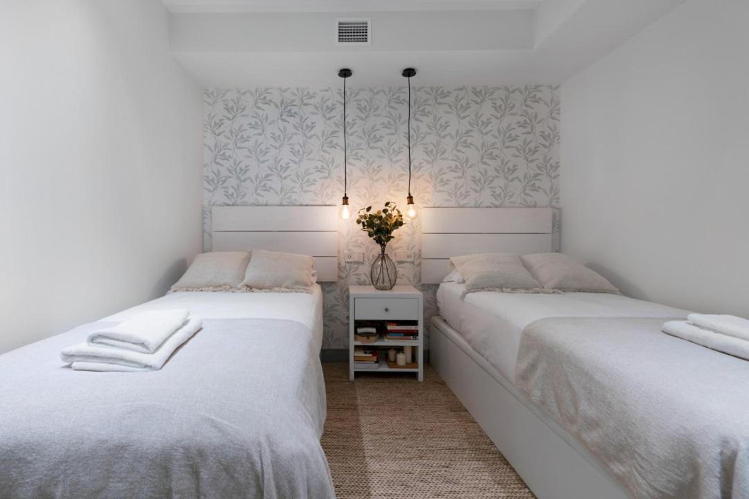 2 Bedrooms 1 Bathroom Furnished - Justicia - Executive Style - Mintystay مدريد المظهر الخارجي الصورة